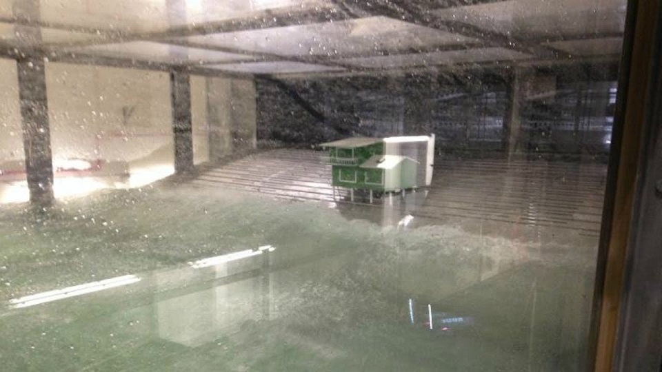 World's Largest Storm Simulator Whips Up Category 5 Hurricane Conditions - Yibada (English Edition)